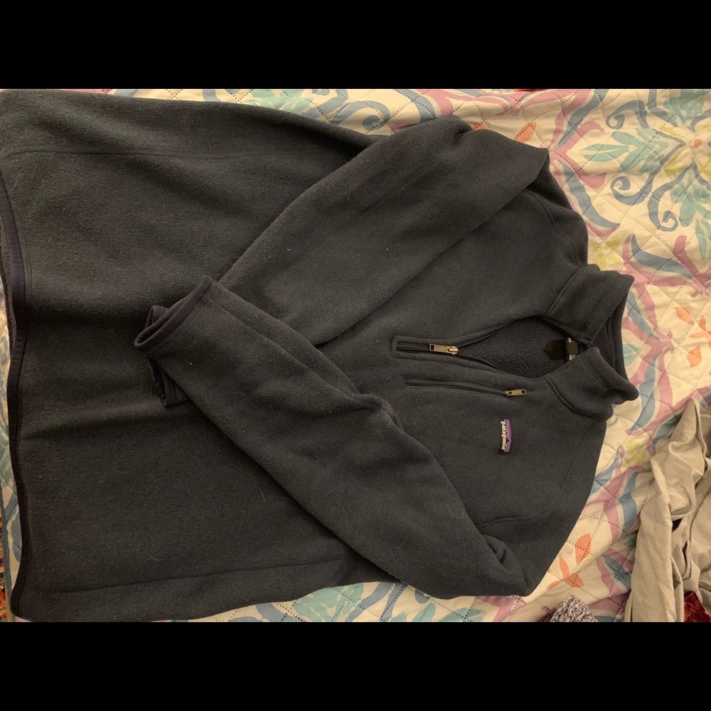 Patagonia pull over!